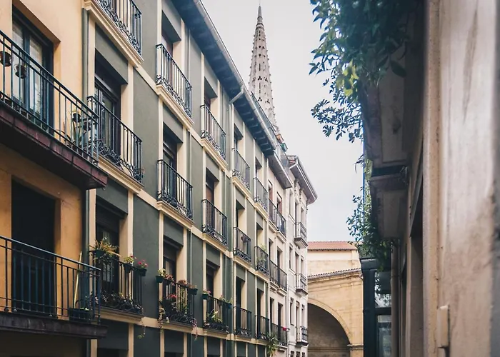 Old Town Madari By People *